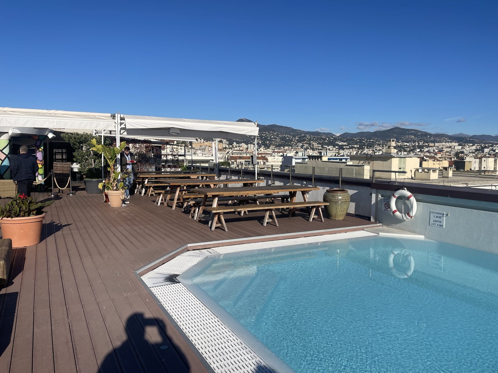 Roof top de l'hôtel Marriott — livré