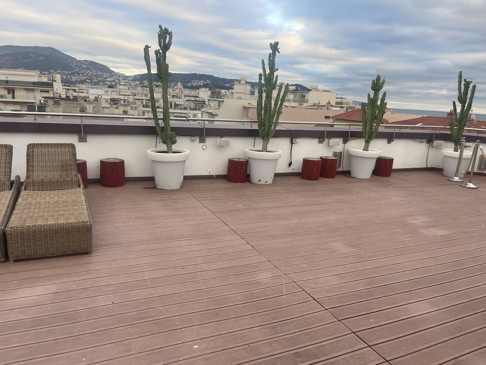 Roof top de l'hôtel Marriott — livré
